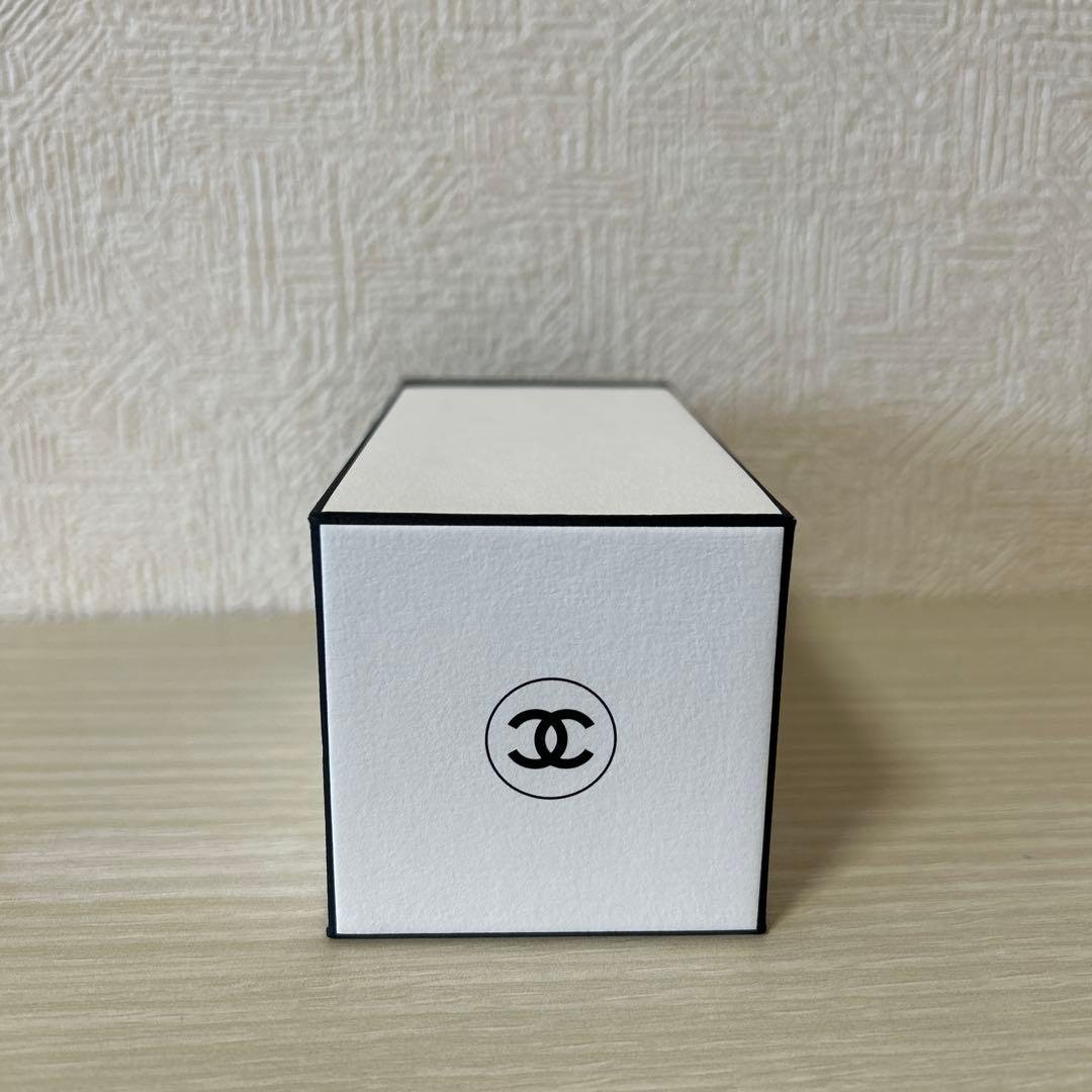 シャネル レゼクスクルジフ ラパウザ オードゥパルファム 75ml